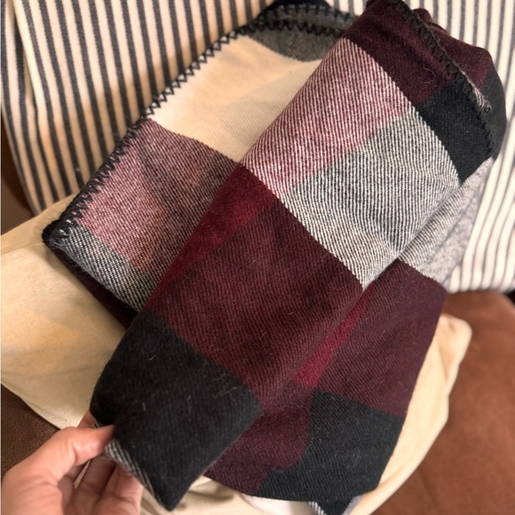 Ladies shawl ✨ - Picture 5 of 5